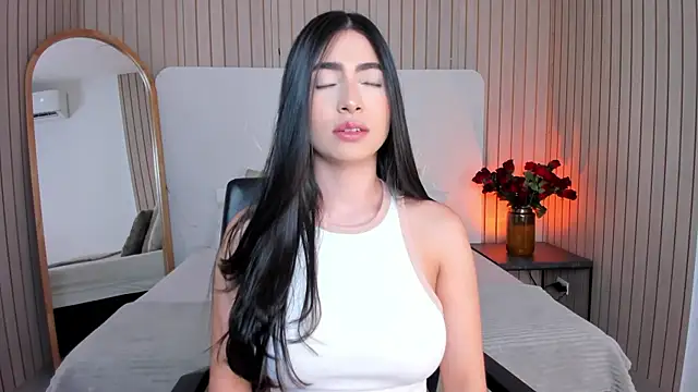 Snapshot of EmelyParker chatting on August 1, 2026, 2:22 am EmelyParker online show from August 1, 2026, 2:22 am