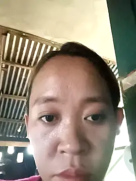 Snapshot of Alluring_sassy4u chatting on September 18, 2025, 7:10 am Alluring sassy4u online show from September 18, 2025, 7:10 am