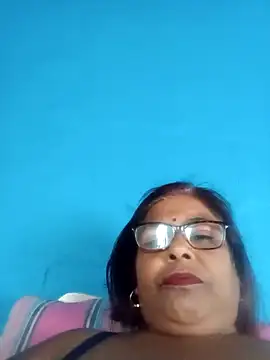 Snapshot of mileesha chatting on December 10, 2024, 8:19 am mileesha online show from December 10, 2024, 8:19 am