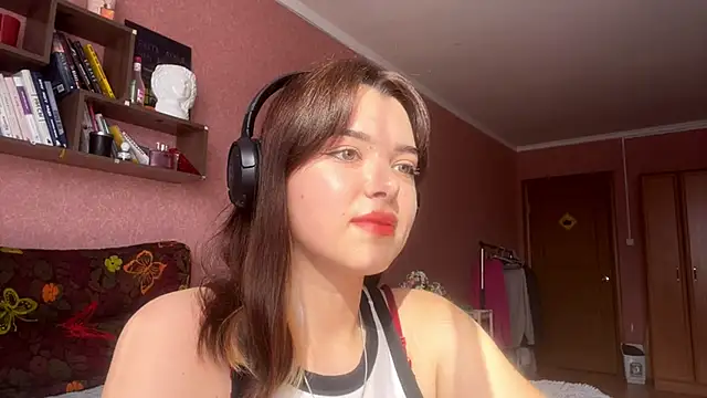 PUP PUP Sea online show from September 14, 2025, 7:07 am