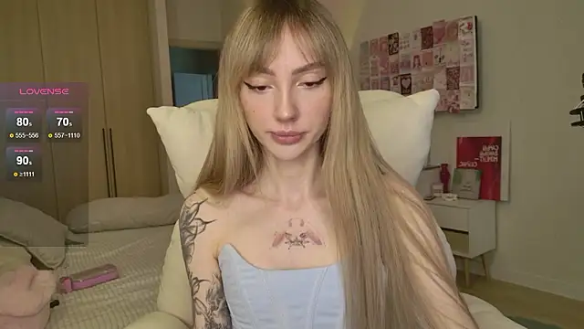 Lunainnk online show from February 5, 2026, 4:50 am