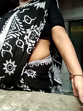 Snapshot of suparnadas141414 chatting on October 26, 2025, 5:35 am suparnadas141414 online show from October 26, 2025, 5:35 am