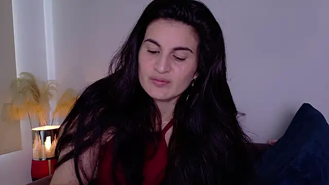 lizdevine online show from October 3, 2025, 4:48 pm