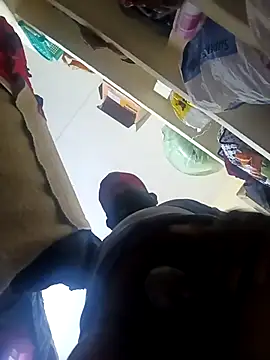 Snapshot of Tamilpayan09876 chatting on December 21, 2025, 9:44 pm Tamilpayan09876 online show from December 21, 2025, 9:44 pm