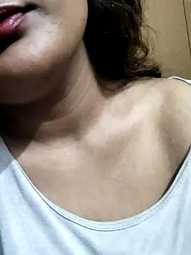 Cute pinkii online show from October 31, 2025, 8:10 pm