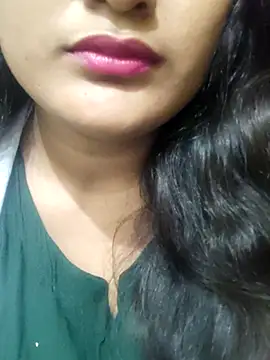 Cute pinkii online show from January 14, 2026, 7:19 pm