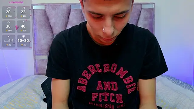 lana and liam  online show from September 20, 2025, 10:27 am