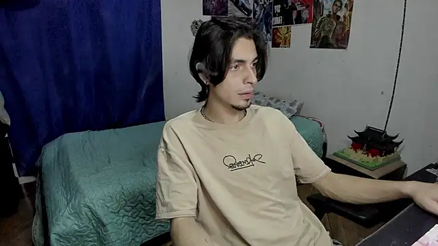 Snapshot of golden_ryyan chatting on May 6, 2026, 4:30 am golden ryyan online show from May 6, 2026, 4:30 am