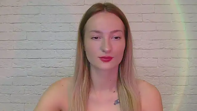 Snapshot of Alice_Sweet_01 chatting on December 3, 2025, 7:23 pm Alice Sweet 01 online show from December 3, 2025, 7:23 pm