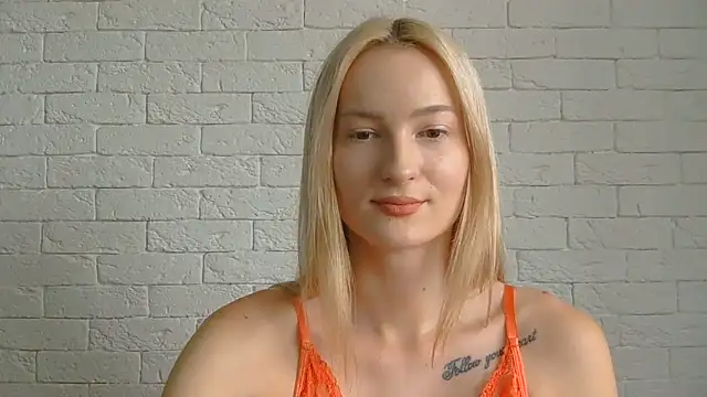 Snapshot of Alice_Sweet_01 chatting on June 14, 2026, 11:01 am Alice Sweet 01 online show from June 14, 2026, 11:01 am