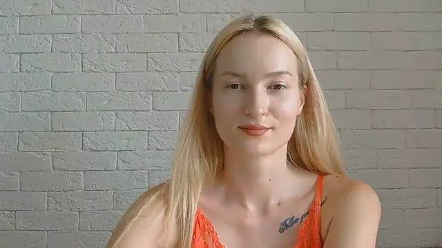 Snapshot of Alice_Sweet_01 chatting on July 1, 2026, 2:18 pm Alice Sweet 01 online show from July 1, 2026, 2:18 pm