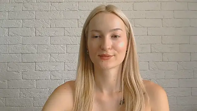 Snapshot of Alice_Sweet_01 chatting on July 29, 2026, 12:47 pm Alice Sweet 01 online show from July 29, 2026, 12:47 pm