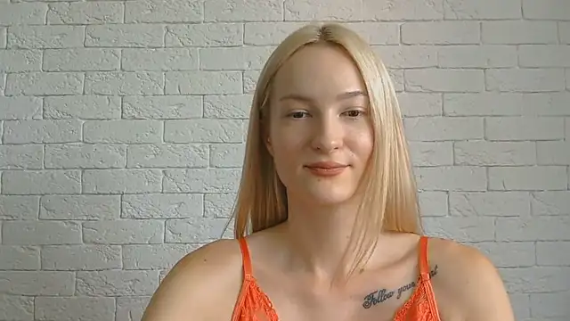 Snapshot of Alice_Sweet_01 chatting on August 7, 2026, 10:28 am Alice Sweet 01 online show from August 7, 2026, 10:28 am