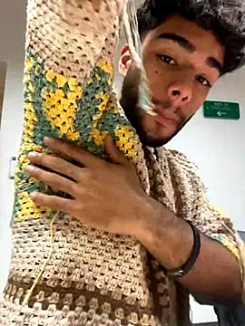 RaphaelDufort online show from November 9, 2025, 8:40 pm