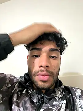 RaphaelDufort online show from November 23, 2025, 11:26 pm