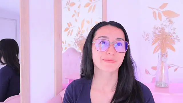 Ginevra esposito online show from September 24, 2025, 12:41 pm