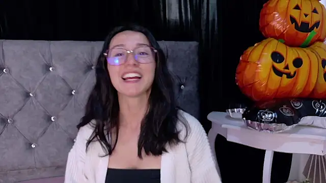 Ginevra esposito online show from October 30, 2025, 1:01 pm