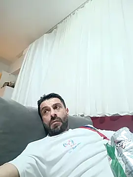 alex10alexx online show from April 19, 2026, 5:12 pm