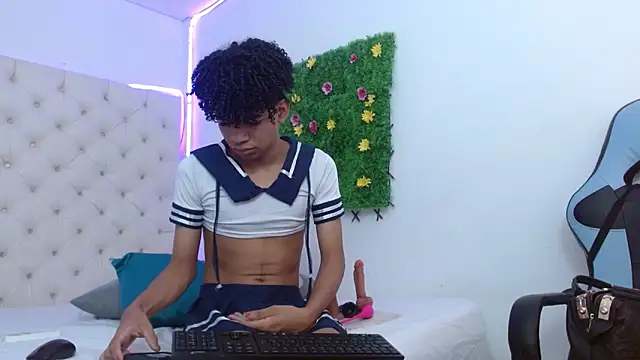 Ivone Rose  online show from October 19, 2025, 12:39 pm