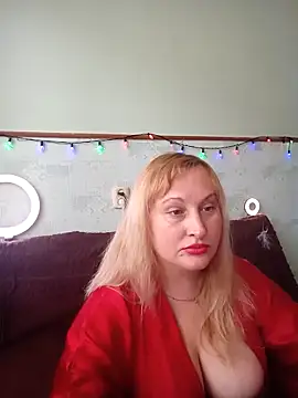 XHelenaX90 online show from March 14, 2025, 11:45 am