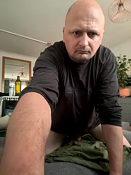 Attila120 online show from November 26, 2025, 7:53 am