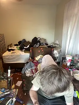 XanderOzzz online show from April 17, 2026, 6:11 pm