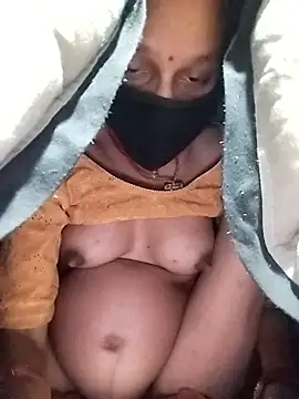 Snapshot of Punam_ji chatting on November 10, 2025, 10:31 pm Punam ji online show from November 10, 2025, 10:31 pm