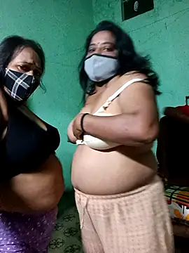 LoveOnStream online show from November 2, 2025, 3:36 pm