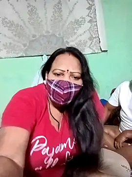 LoveOnStream online show from November 28, 2025, 12:57 am