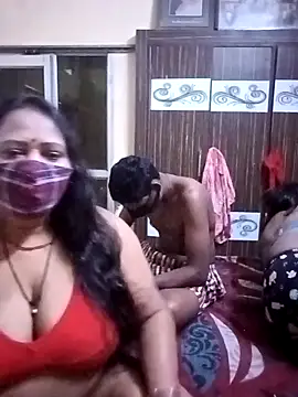 LoveOnStream online show from February 16, 2026, 4:30 am