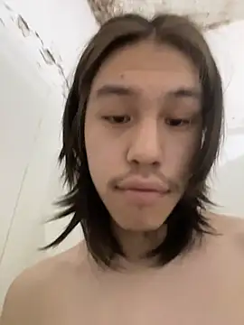 Snapshot of heytherepeoples717 chatting on October 28, 2025, 1:47 pm heytherepeoples717 online show from October 28, 2025, 1:47 pm