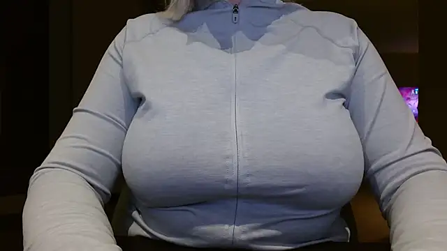 Esmee-Xxx online show from November 8, 2025, 7:34 pm