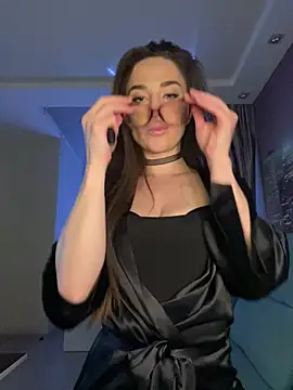 shadylady  online show from May 7, 2026, 6:13 pm