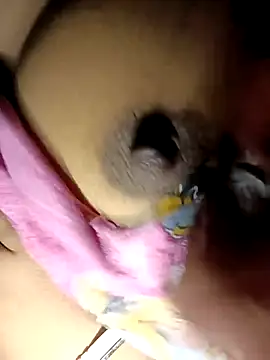 hot manishacpl online show from September 28, 2025, 5:51 pm