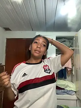 Snapshot of Crisschiavo chatting on September 25, 2025, 1:04 pm Crisschiavo online show from September 25, 2025, 1:04 pm