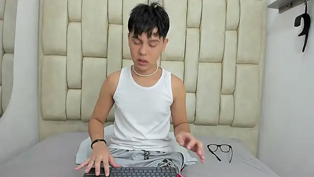 Felipe Cold online show from September 11, 2025, 2:11 am