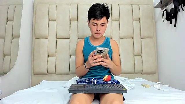 Felipe Cold online show from October 11, 2025, 2:00 am