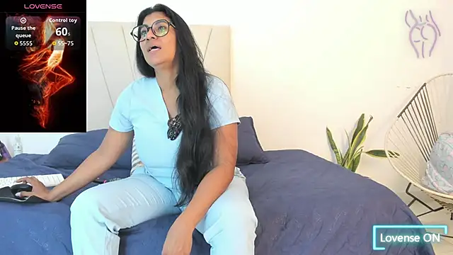  Miaa khalifa  online show from September 16, 2025, 11:44 am