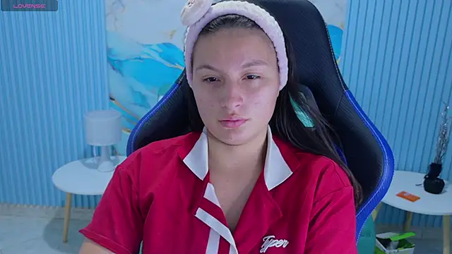 Snapshot of Cami_Boobss chatting on December 15, 2025, 12:20 pm Cami Boobss online show from December 15, 2025, 12:20 pm