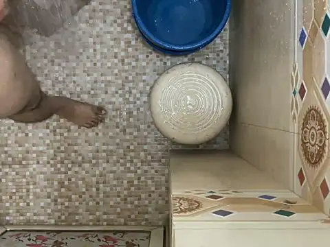 saumon3022 online show from April 18, 2026, 9:57 am