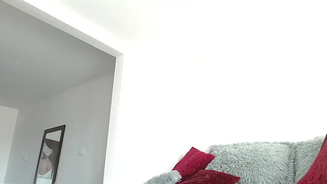 caroline spanky online show from December 21, 2025, 12:23 pm