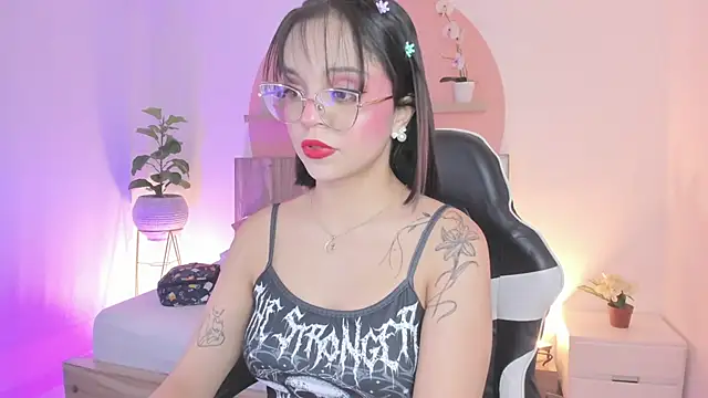 Snapshot of Clara_Luu chatting on April 25, 2026, 3:20 am Clara Luu online show from April 25, 2026, 3:20 am