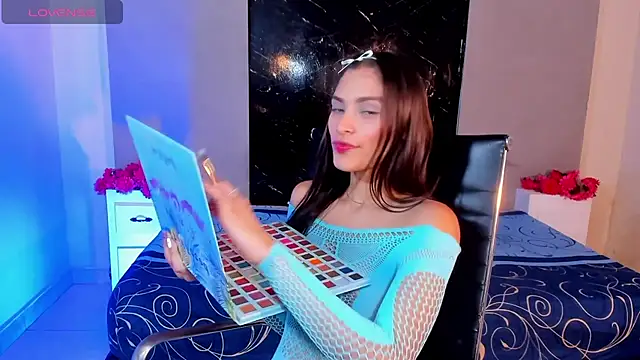 Hannacooper3 online show from September 20, 2025, 7:26 pm