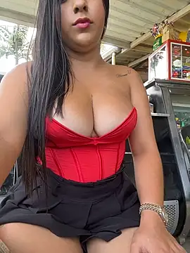Snapshot of Isaa-Sweet chatting on May 10, 2026, 3:06 pm Isaa-Sweet online show from May 10, 2026, 3:06 pm