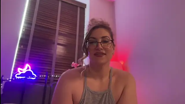 Snapshot of MistresssX chatting on June 24, 2026, 12:37 pm MistresssX online show from June 24, 2026, 12:37 pm