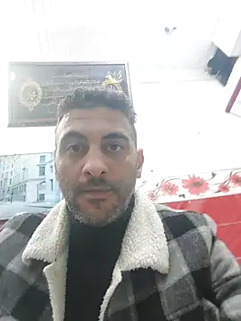 Snapshot of Mahdidido45 chatting on March 29, 2026, 11:27 pm Mahdidido45 online show from March 29, 2026, 11:27 pm