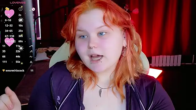 fillisfox  online show from April 18, 2026, 10:19 am