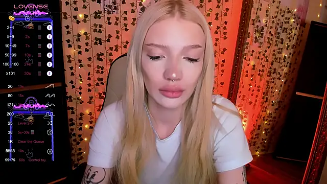 AnyaTaylor  online show from March 15, 2026, 2:06 am