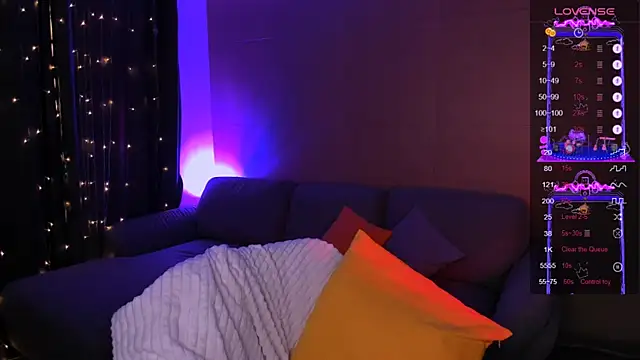 AnyaTaylor  online show from April 15, 2026, 2:18 am