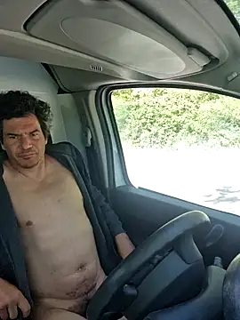 twitshe online show from April 17, 2026, 9:45 am